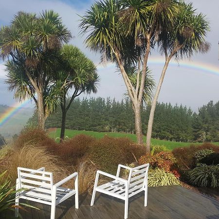 Above The River Karapiro Bed & Breakfast מראה חיצוני תמונה