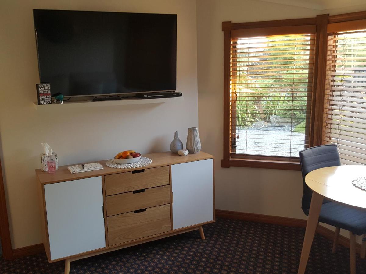 Above The River Karapiro Bed & Breakfast מראה חיצוני תמונה