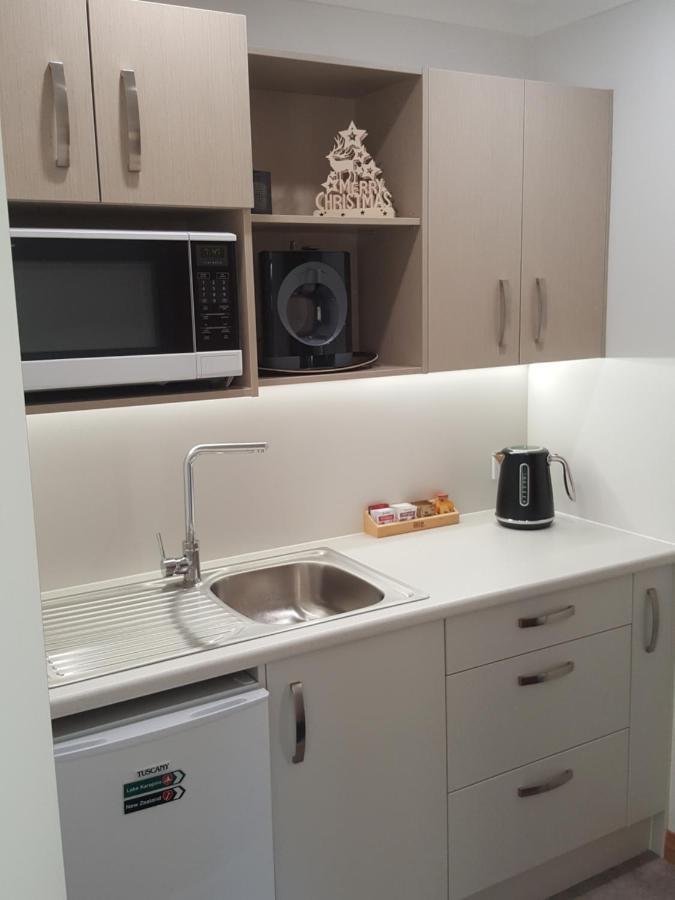 Above The River Karapiro Bed & Breakfast מראה חיצוני תמונה
