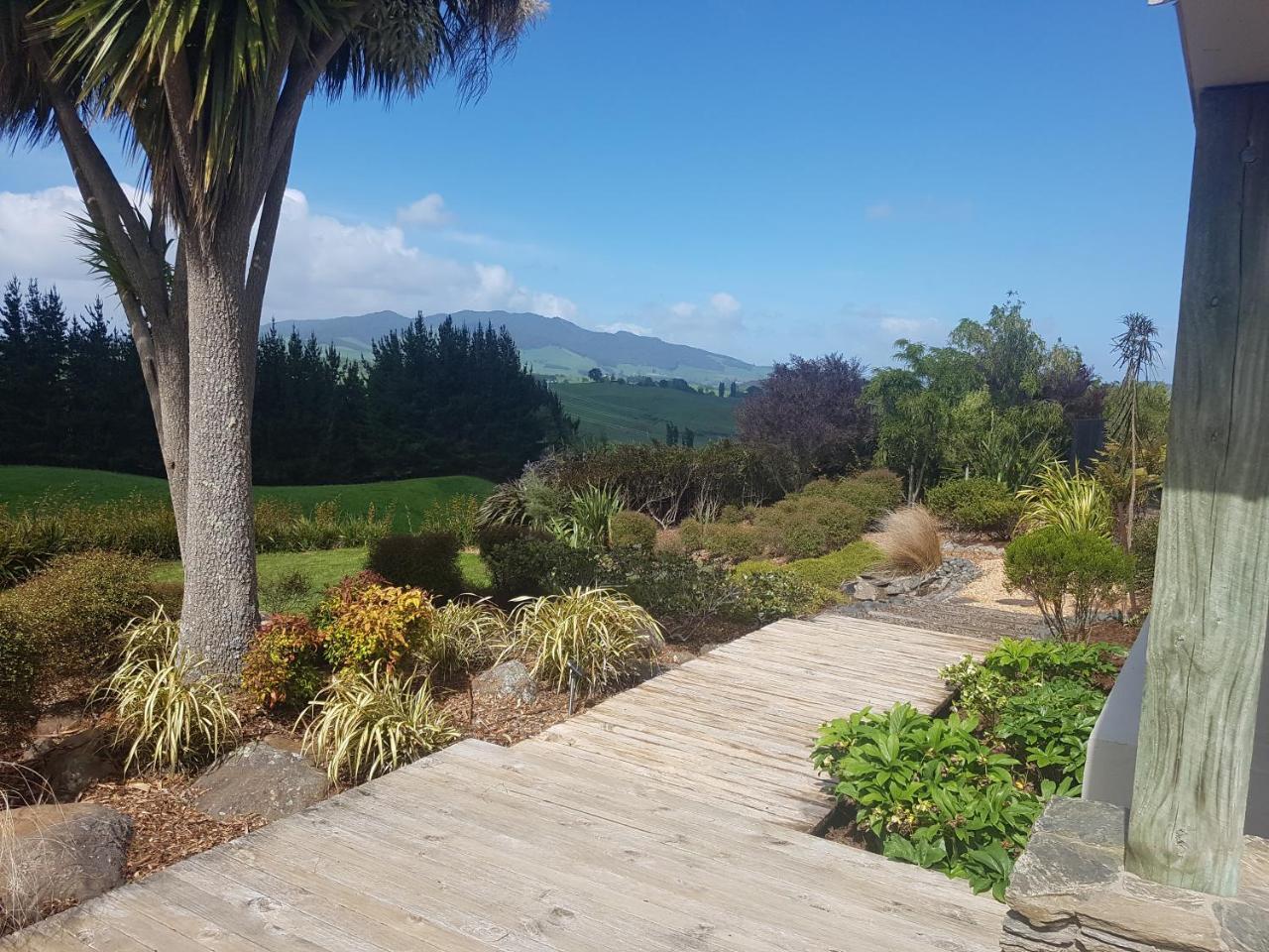 Above The River Karapiro Bed & Breakfast מראה חיצוני תמונה